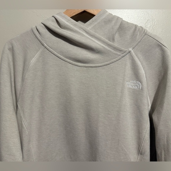 The North Face Cream/Beige Pullover Hoodie Women’s Large - Picture 3 of 15